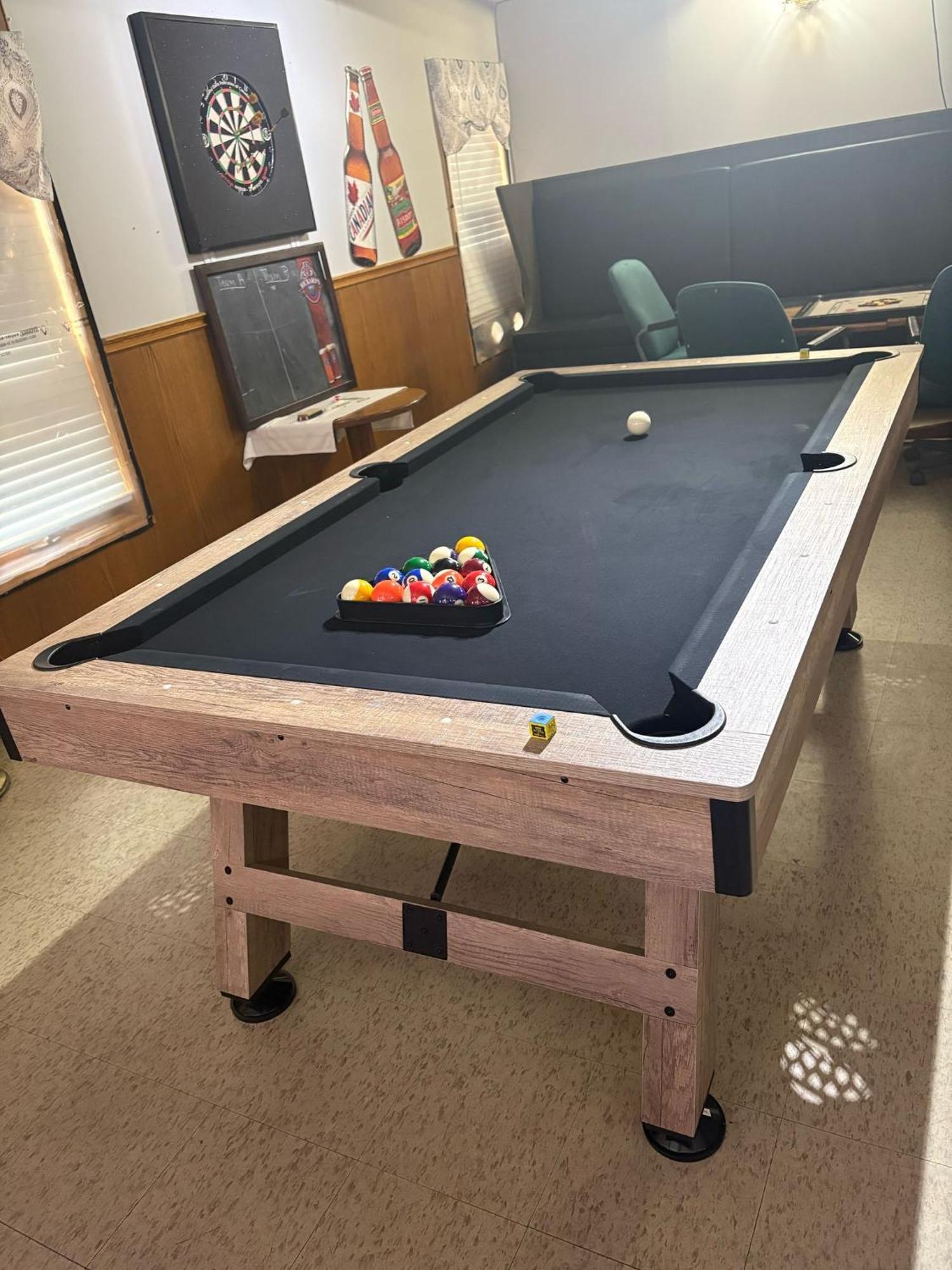 Maple Creek Motor Inn 외부 사진