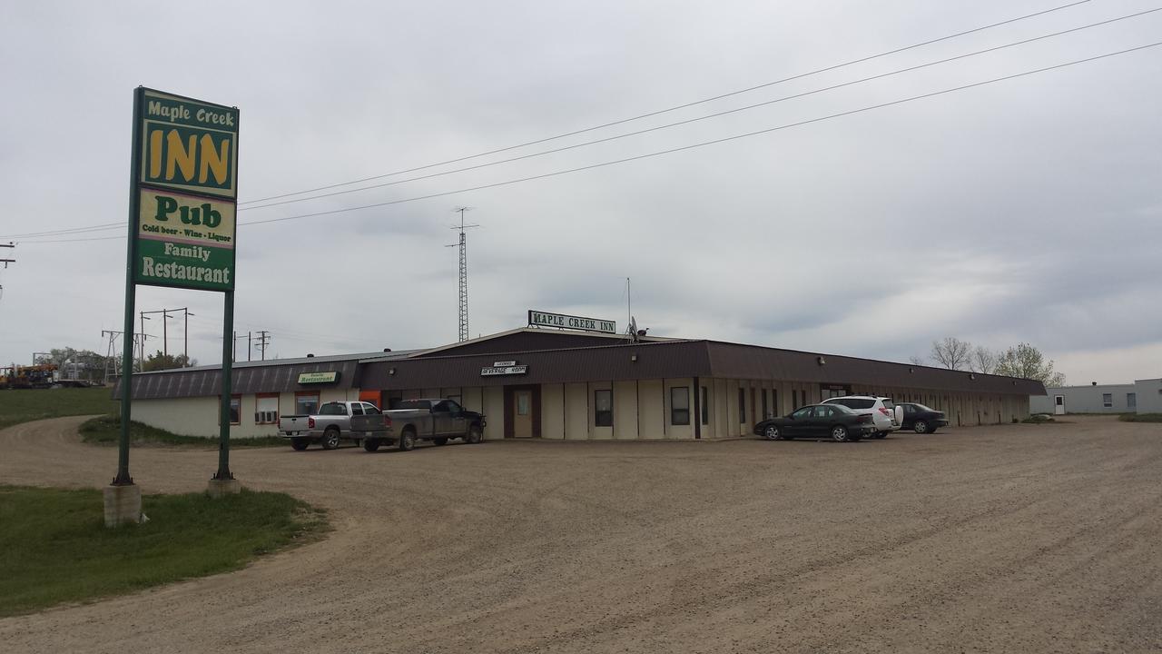 Maple Creek Motor Inn 외부 사진